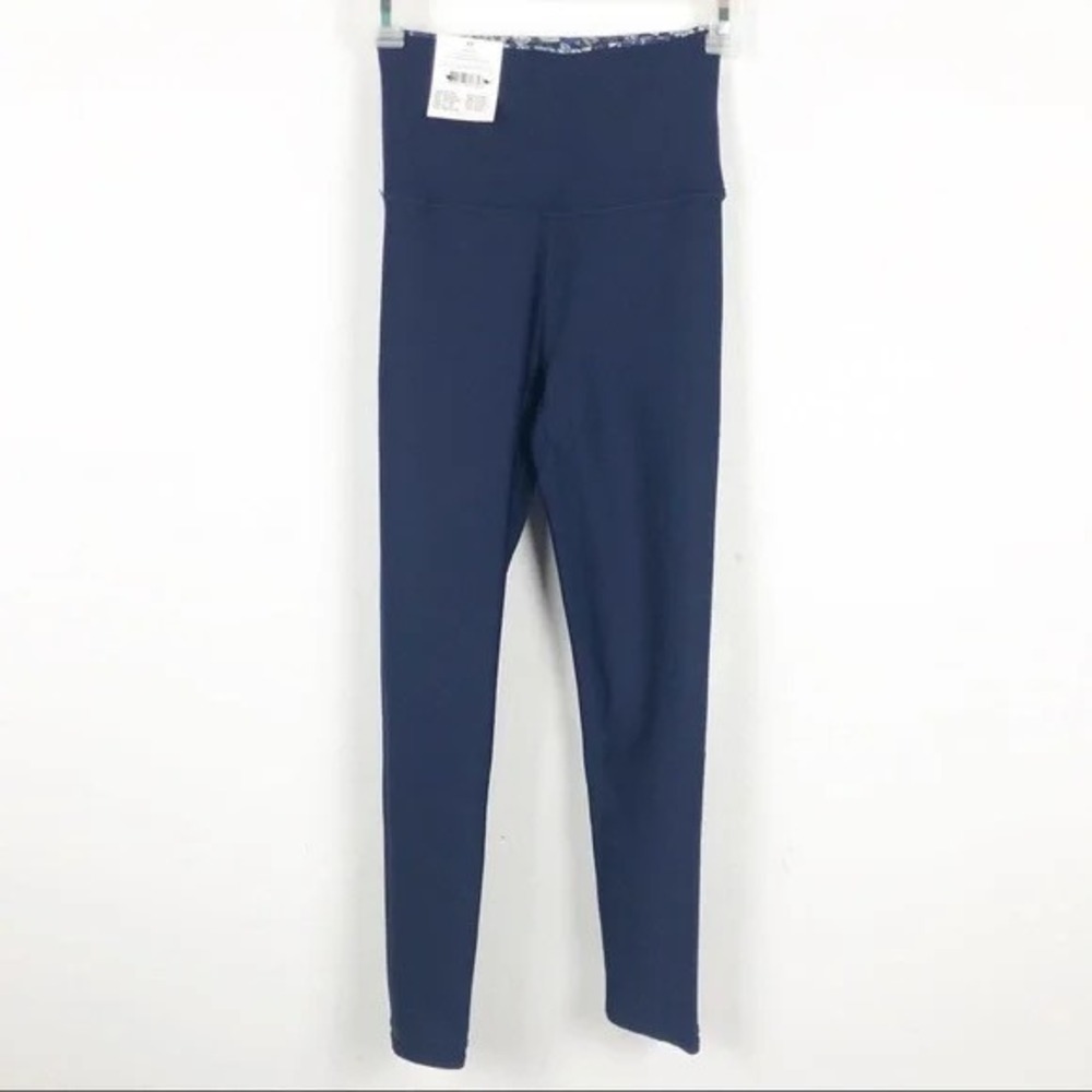 Cotton On Body High Waist Leopard‎ Leggings S Reversible 7/8 Athleisure - Picture 13 of 15